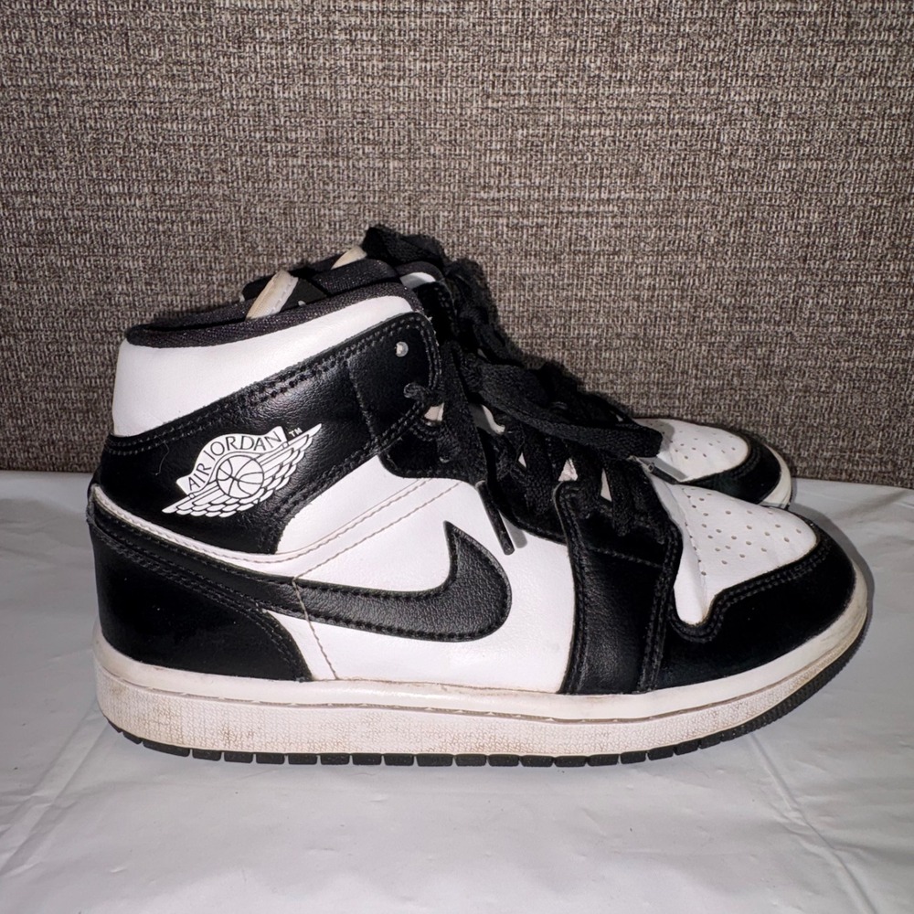 Nike Air Jordan 1 Mid Panda Women's 6.5 Black White DV0991-101 Sneakers